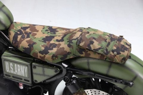 Sattel im Tarnanzug Von uns verbautes Armee-Zubehör für ein Themenbike im Army-Look